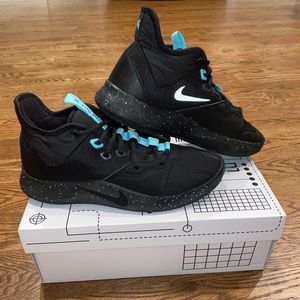 PG3s! PreOwned Great Condition with Box. Size 8.